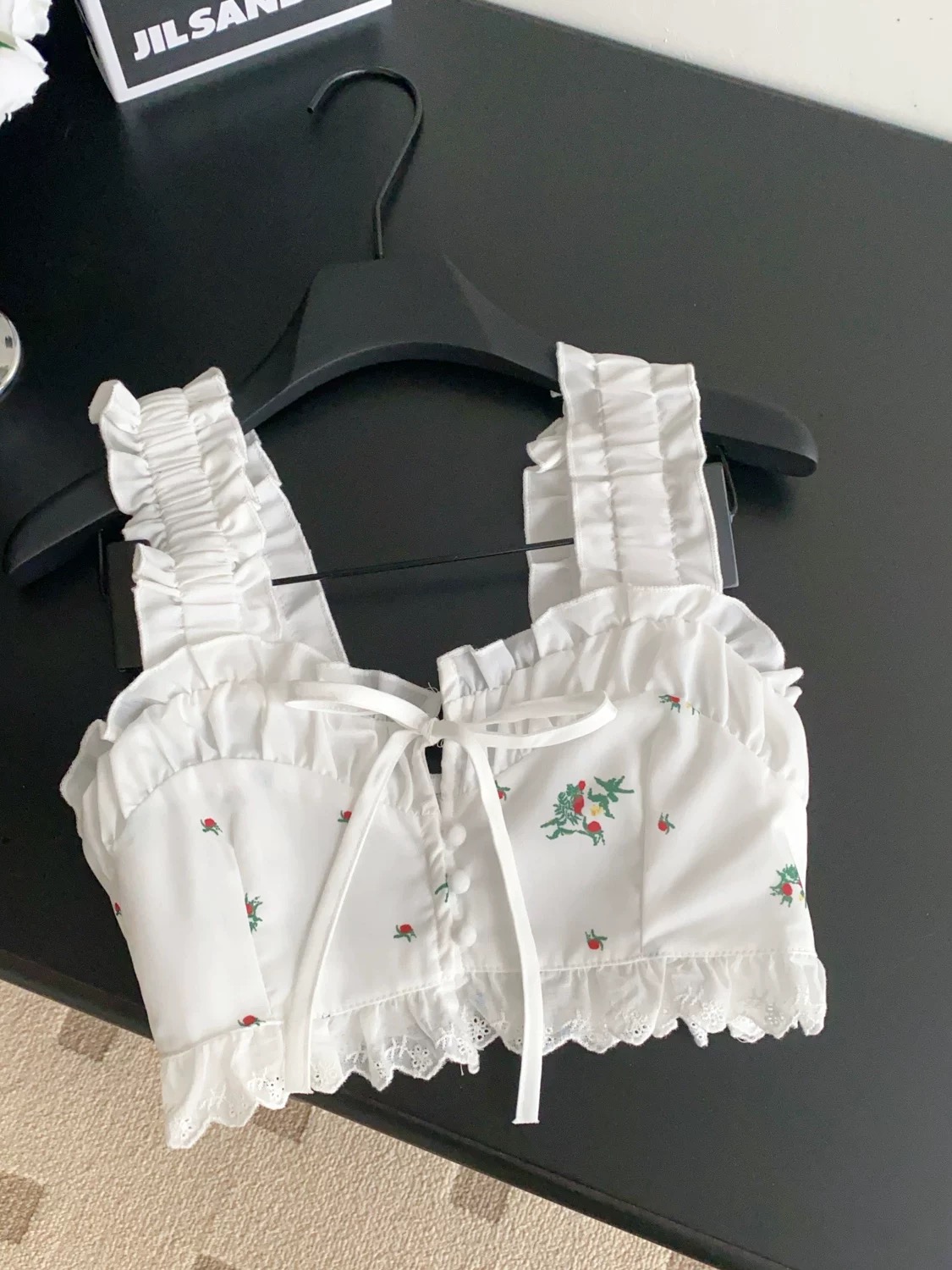 Out all day top CTO1140 images